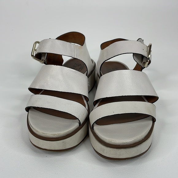Naturalizer Brooke Platform Sandal Cream White Vegan Leather size 6.5 - Picture 7 of 11